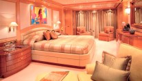 LAUREL - Master Suite